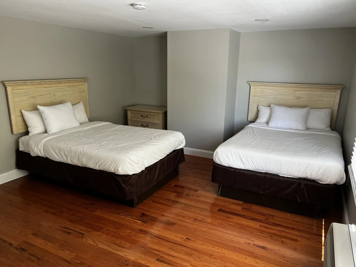 Captains Quarters Motel & Conference Center