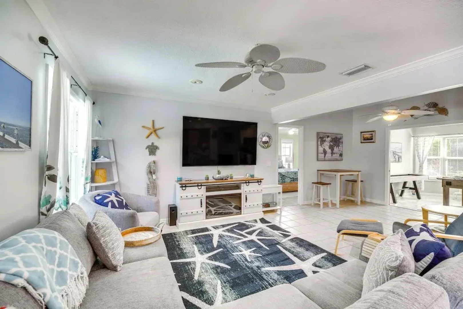 Sebastien Home w/ Pool & Gazebo - 8 Mi to Beaches!