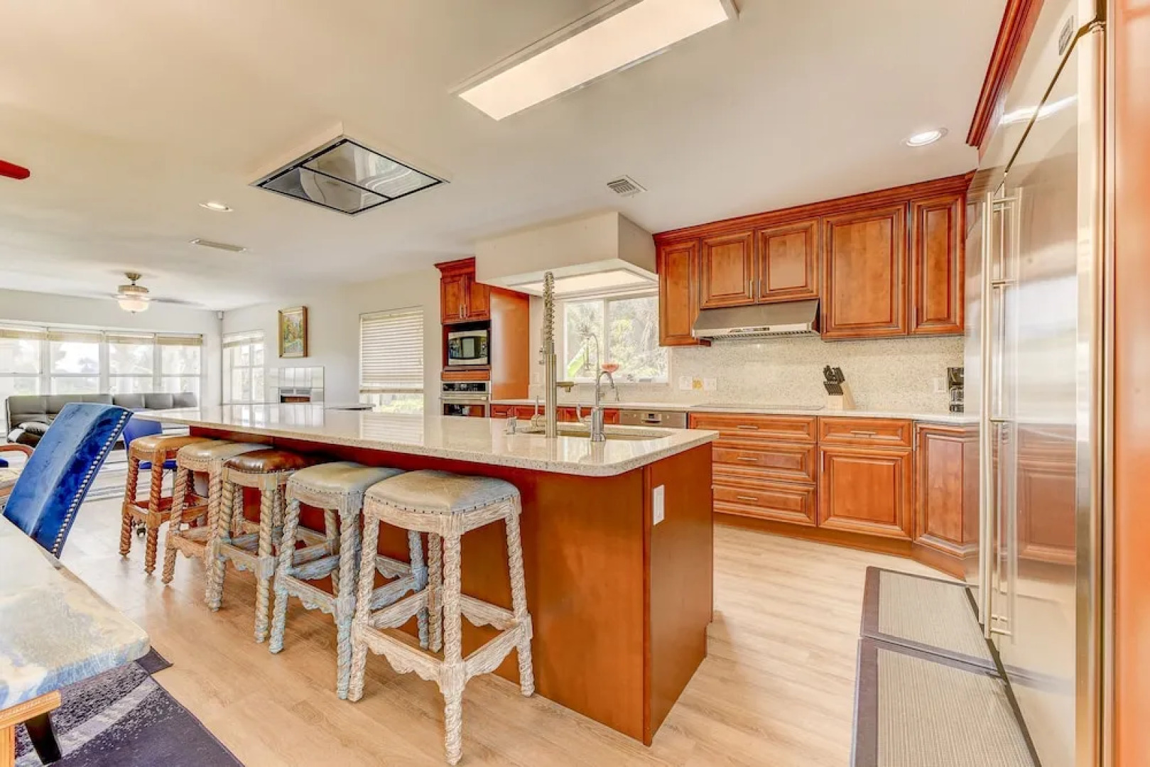 Castle by the Sea by Vtrips