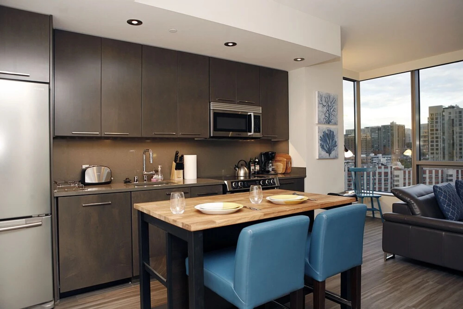 Apartments in the Loop