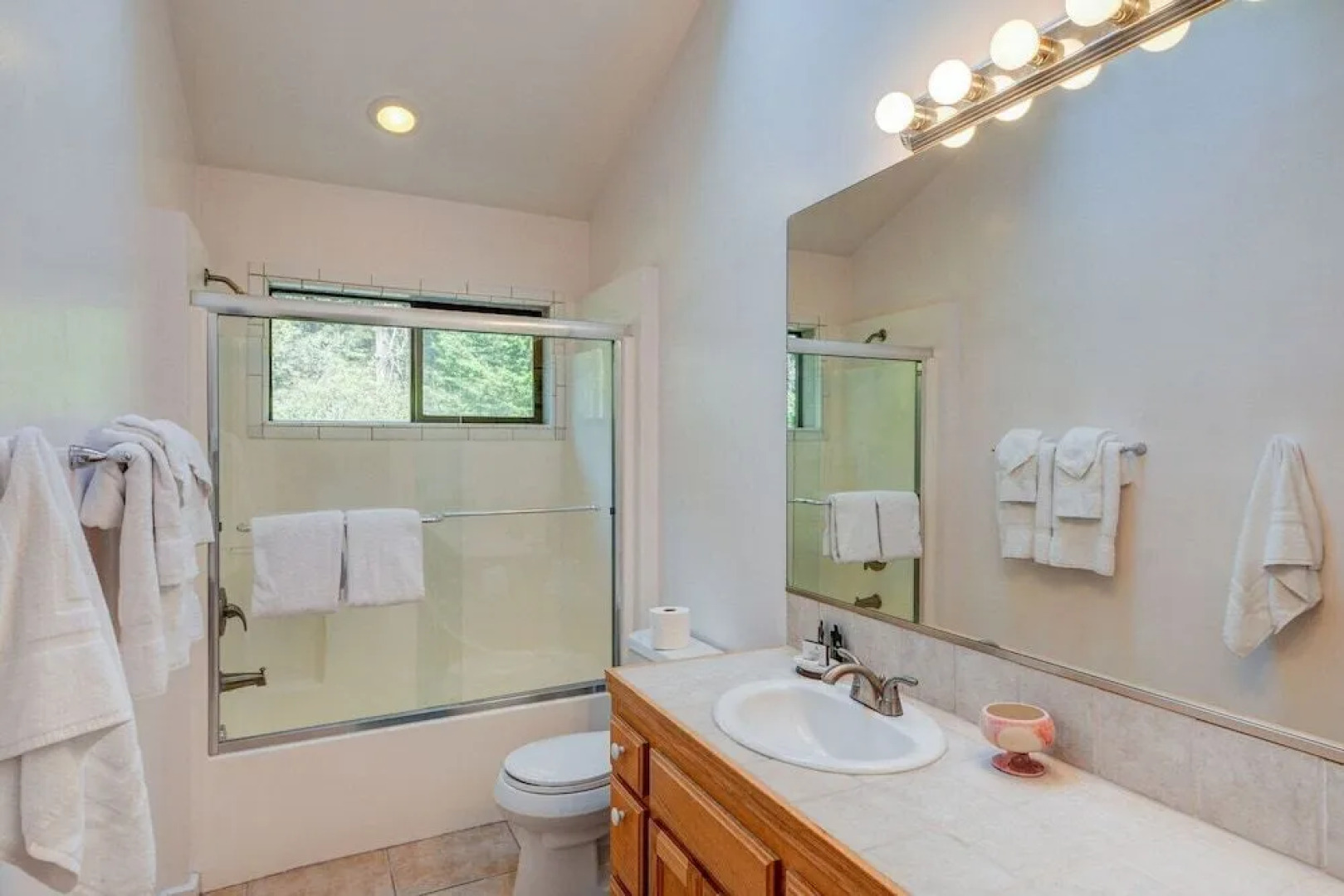 Pacific Splendor Private Hot Tub w/ Views!