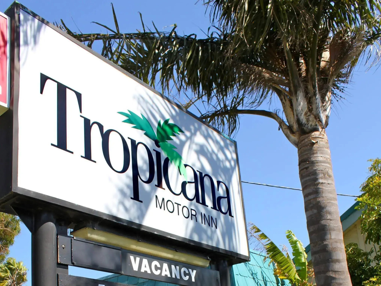Tropicana Motor Inn