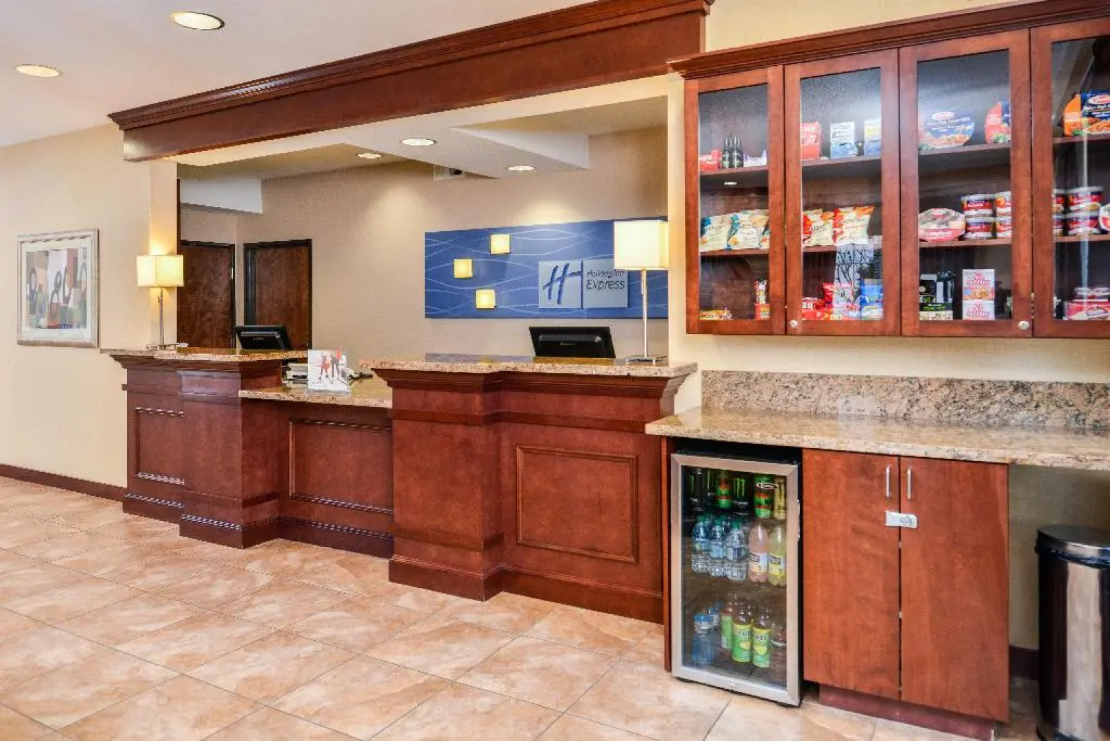 Holiday Inn Express Hotel & Suites Portland-Jantzen Beach by IHG