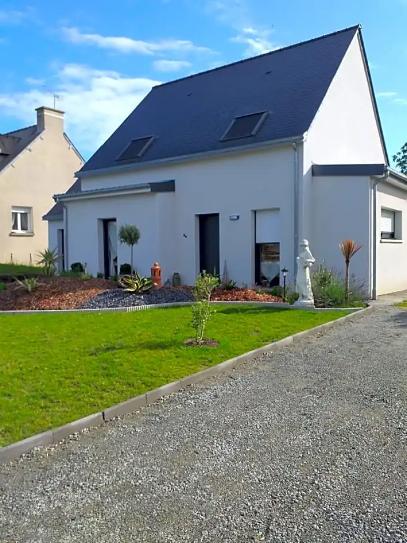 6bis Rue de la Boussaquiere St Broladre (Adults Only)