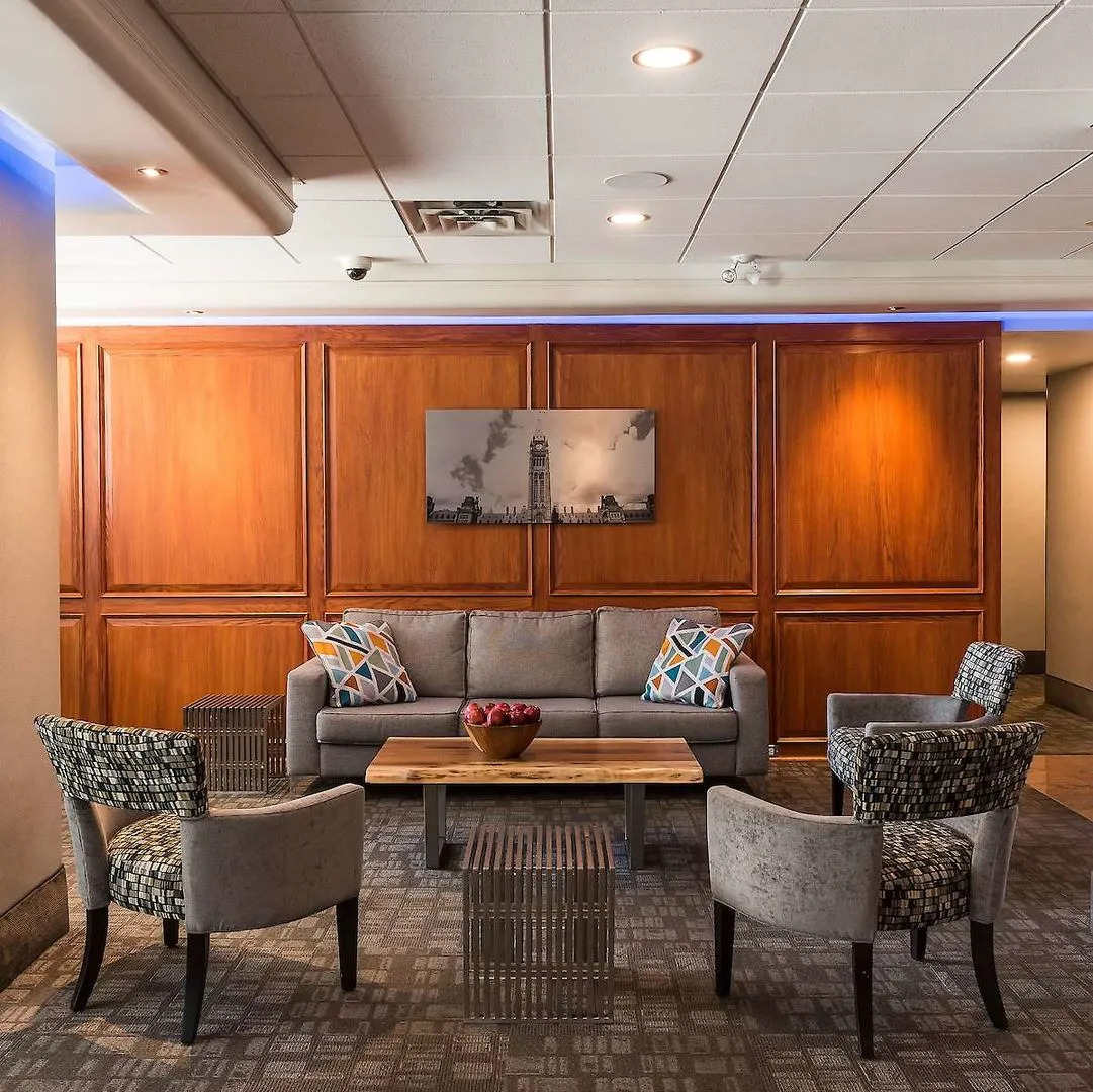 Ottawa Embassy Hotel