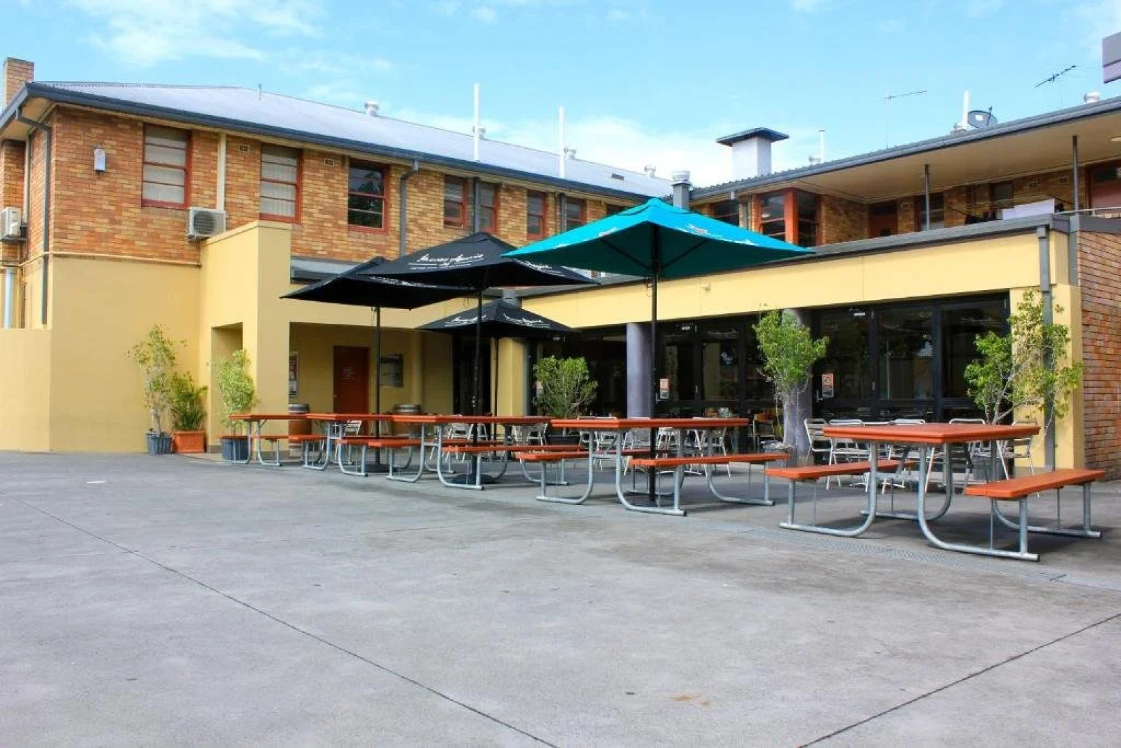 Belmore Hotel Maitland