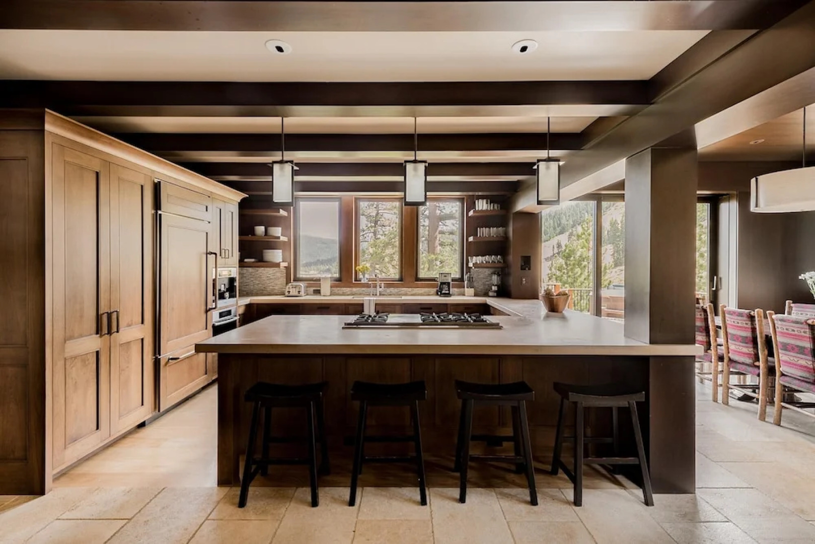 Bronson by AvantStay | Sleeps 17! On the Slopes! Squaw Valley w/Hot Tub&Fire Pit