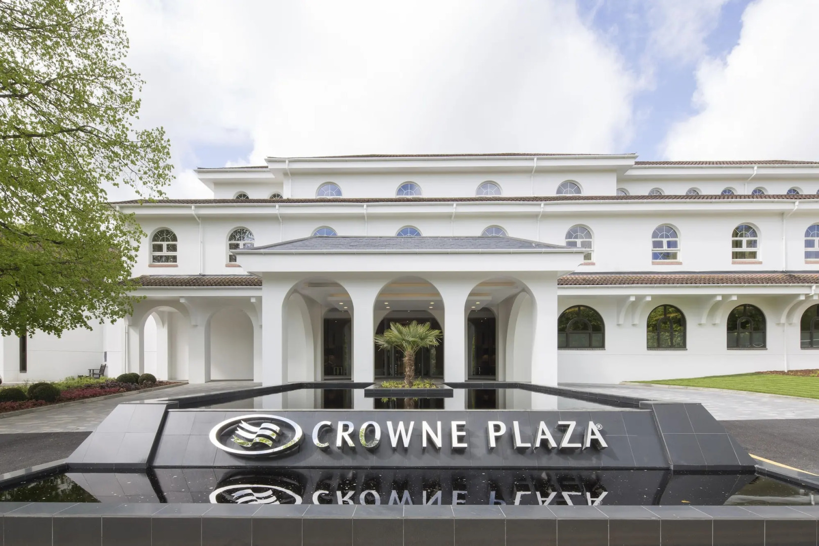 Crowne Plaza Gerrards Cross by IHG
