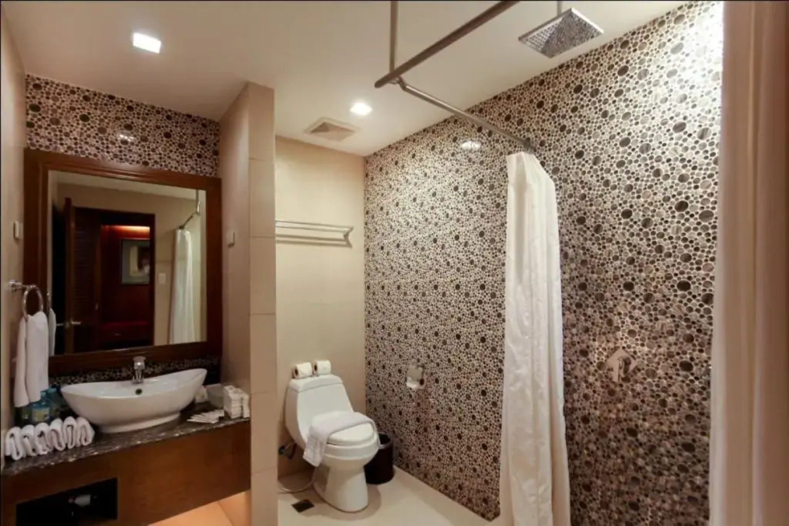 Boracay Tropics Resort Hotel