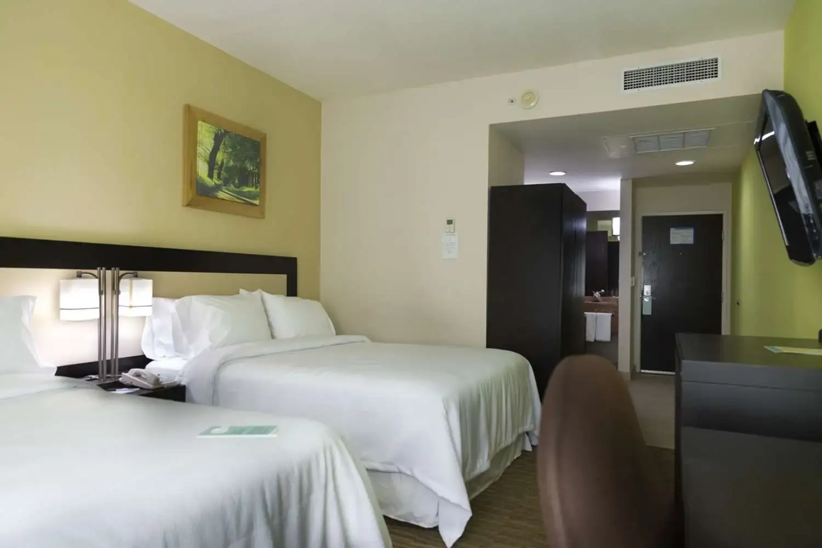 Excellence Express & Suites