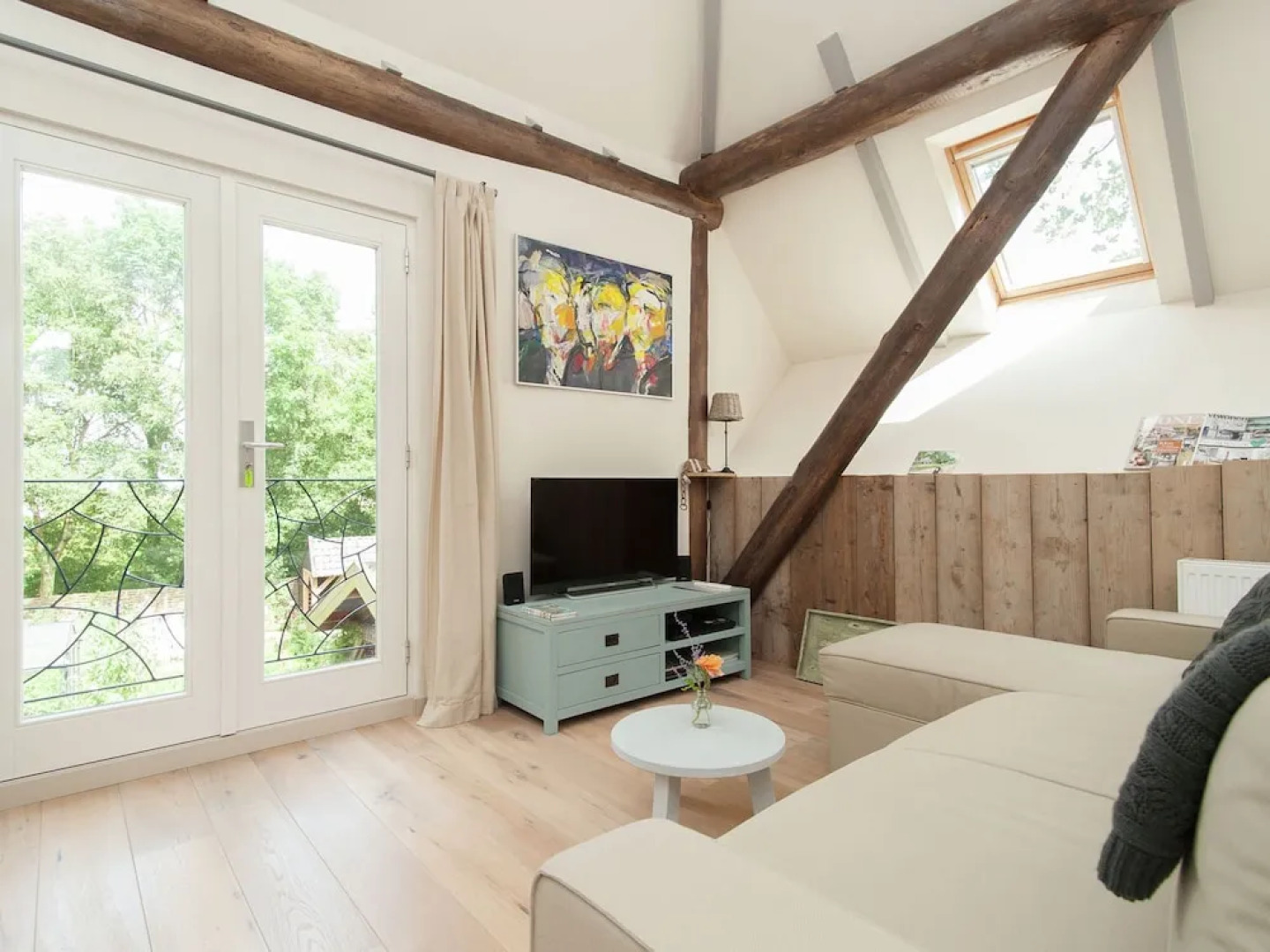 Lively Cabin near Forest in Bergen