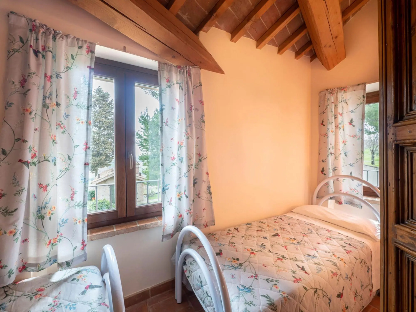 Serene Apartment With Pool