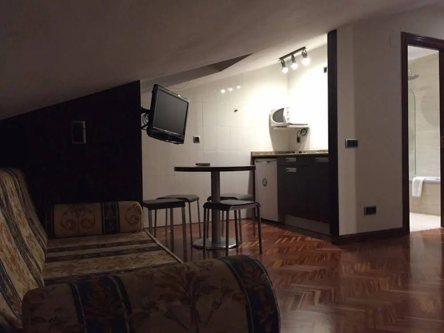 Apartamentos Rurales L'Arquera