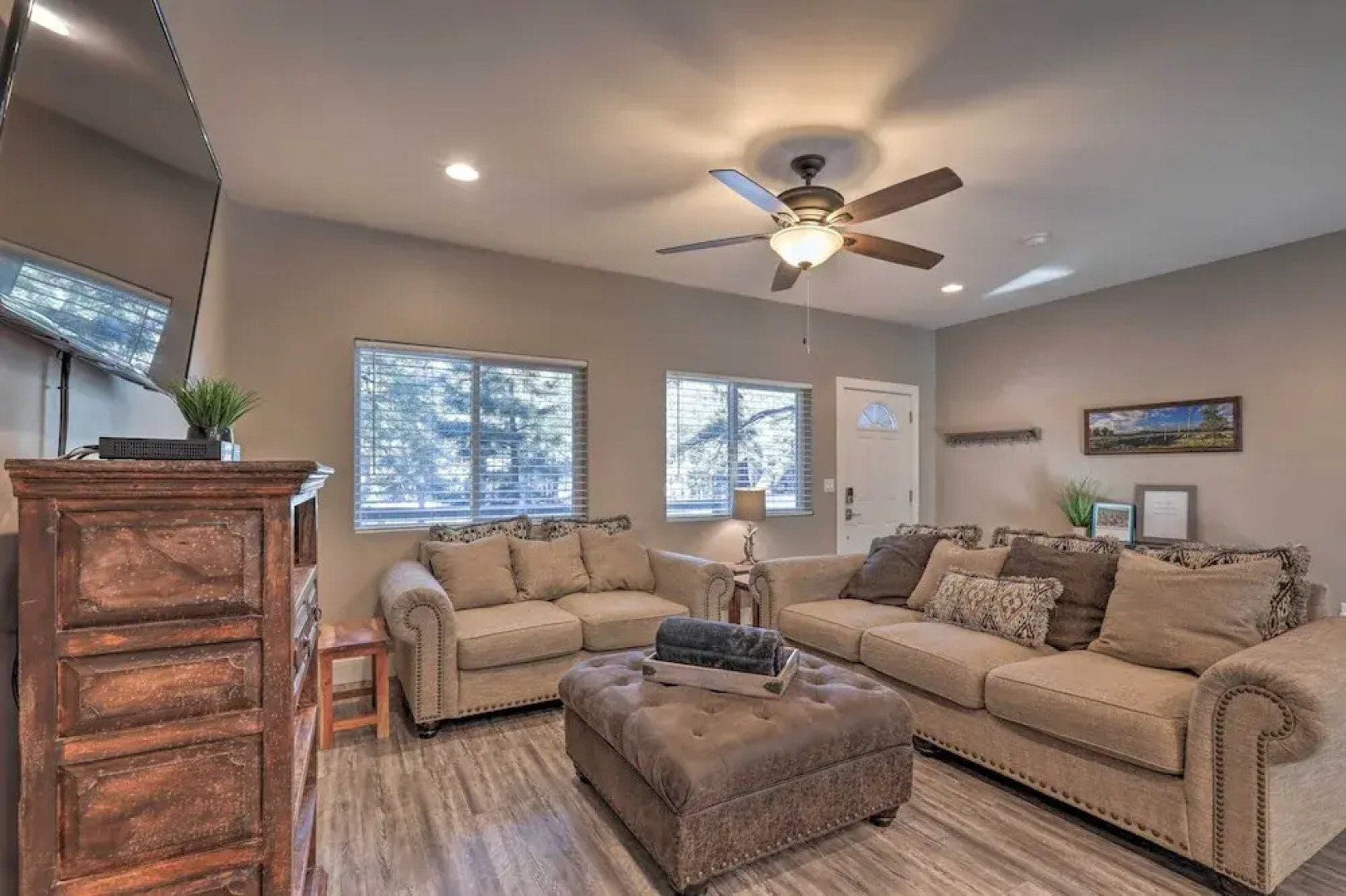 Modern Cabin in the Woods - 10 Miles to Flagstaff!