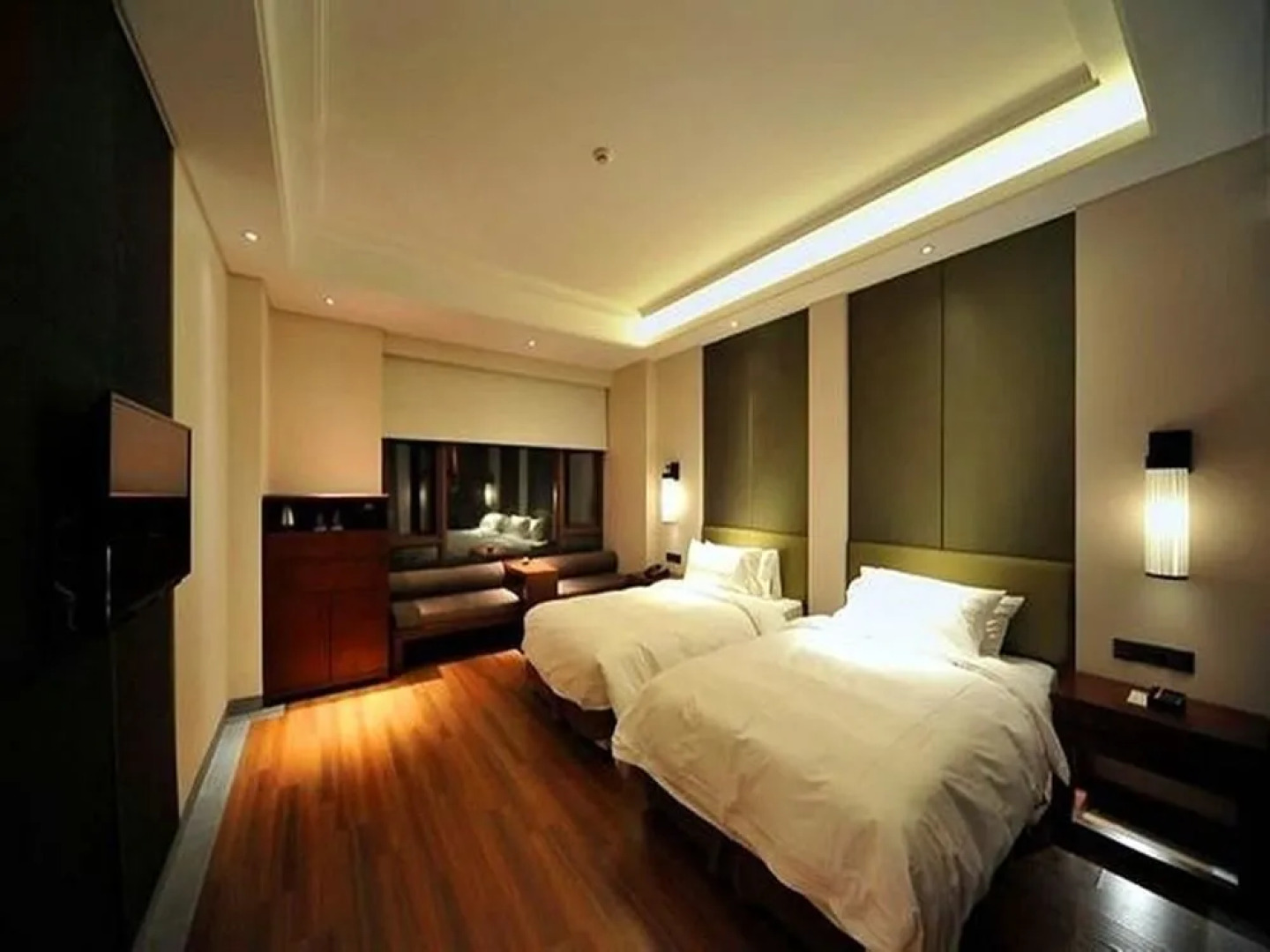 Xishan Hotspring Resort Hotel