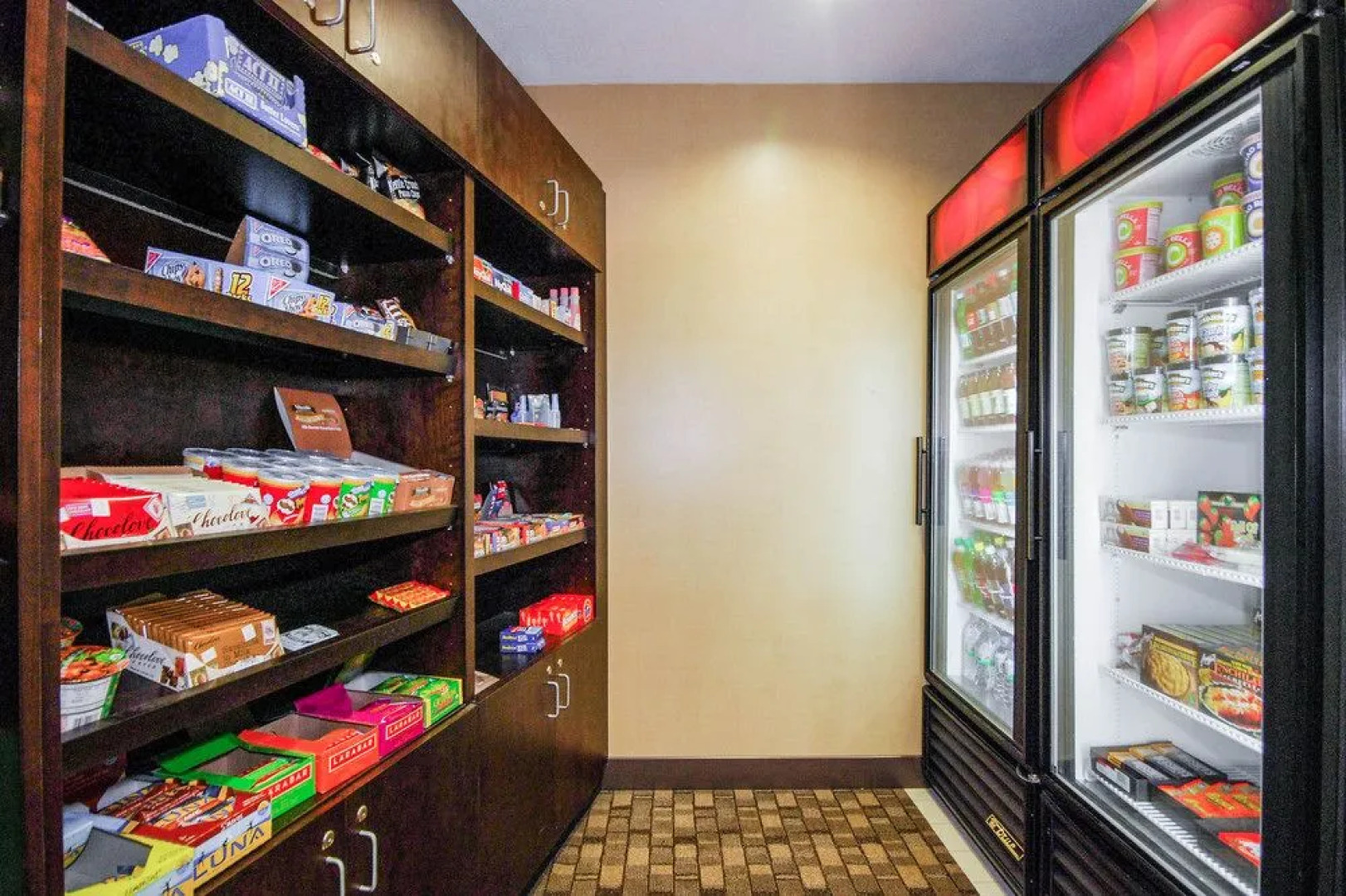 Cambria Suites Akron/Canton Airport