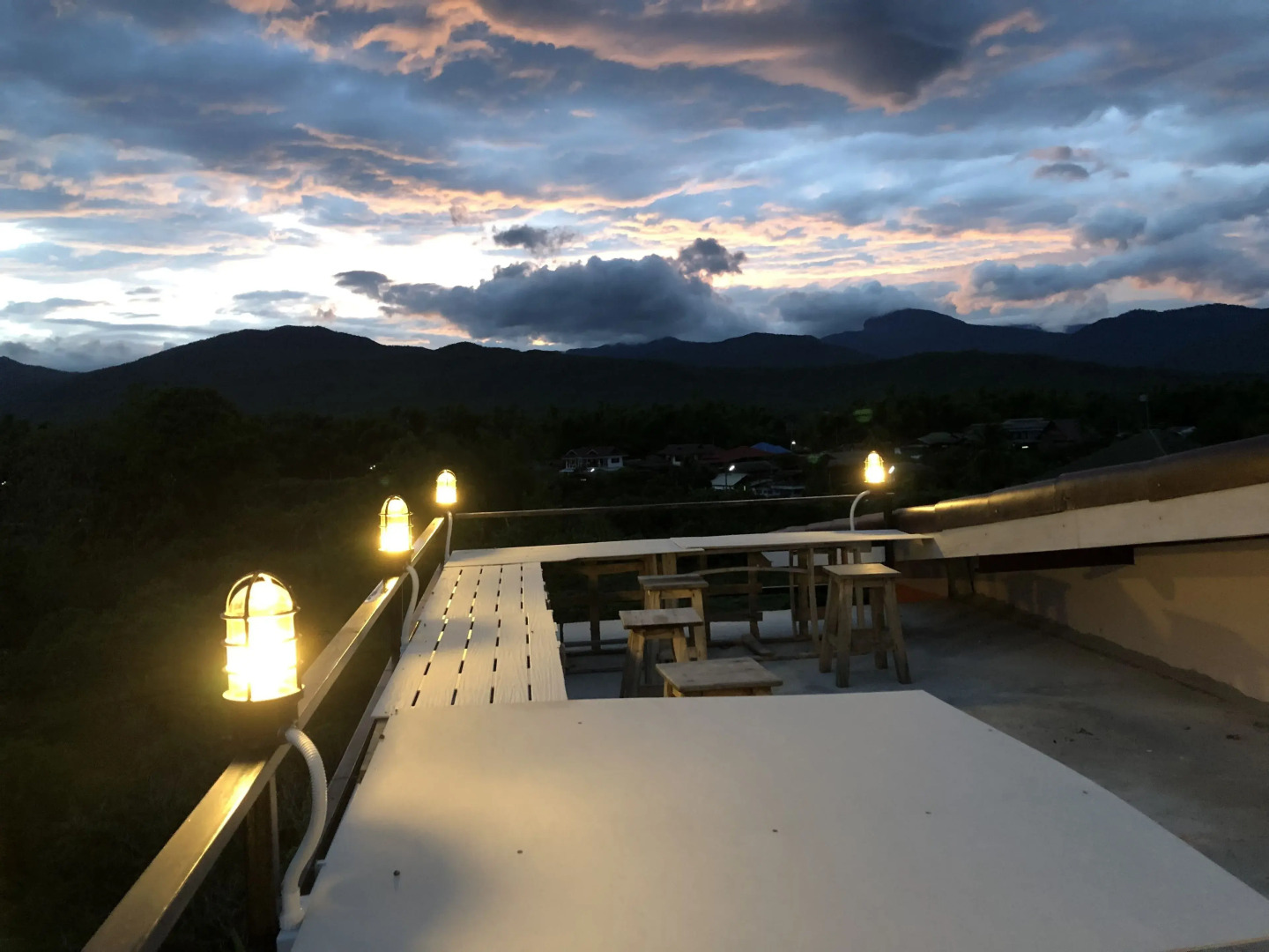 Sandee Place Mountain View Chomthong