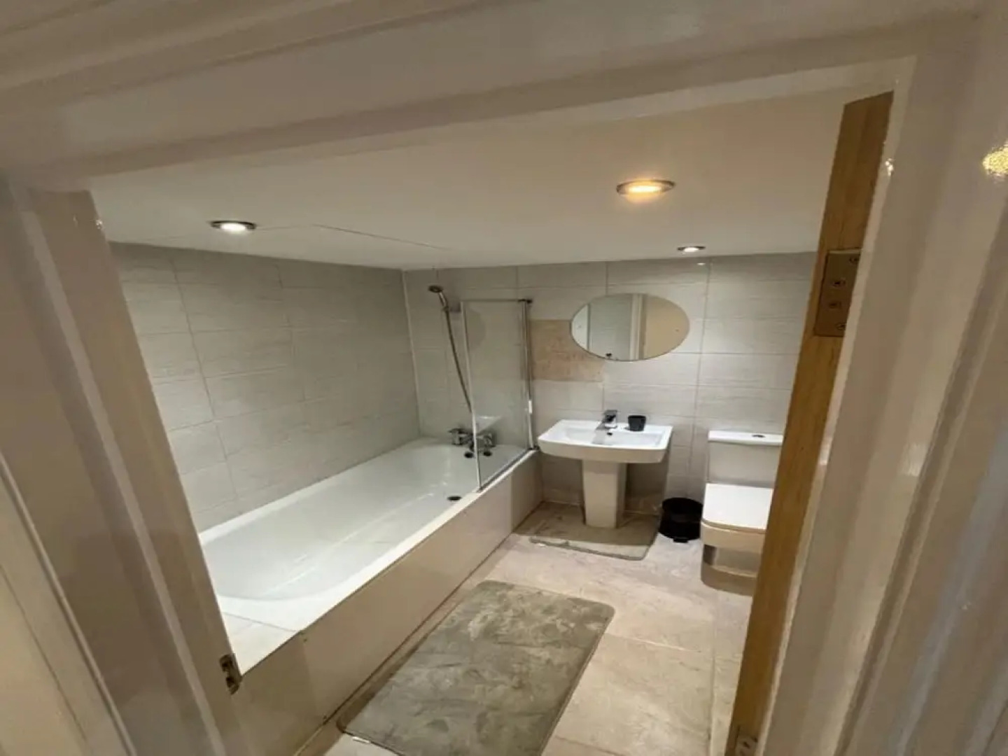 Inviting 1-bed Apartment in Walton on the Naze