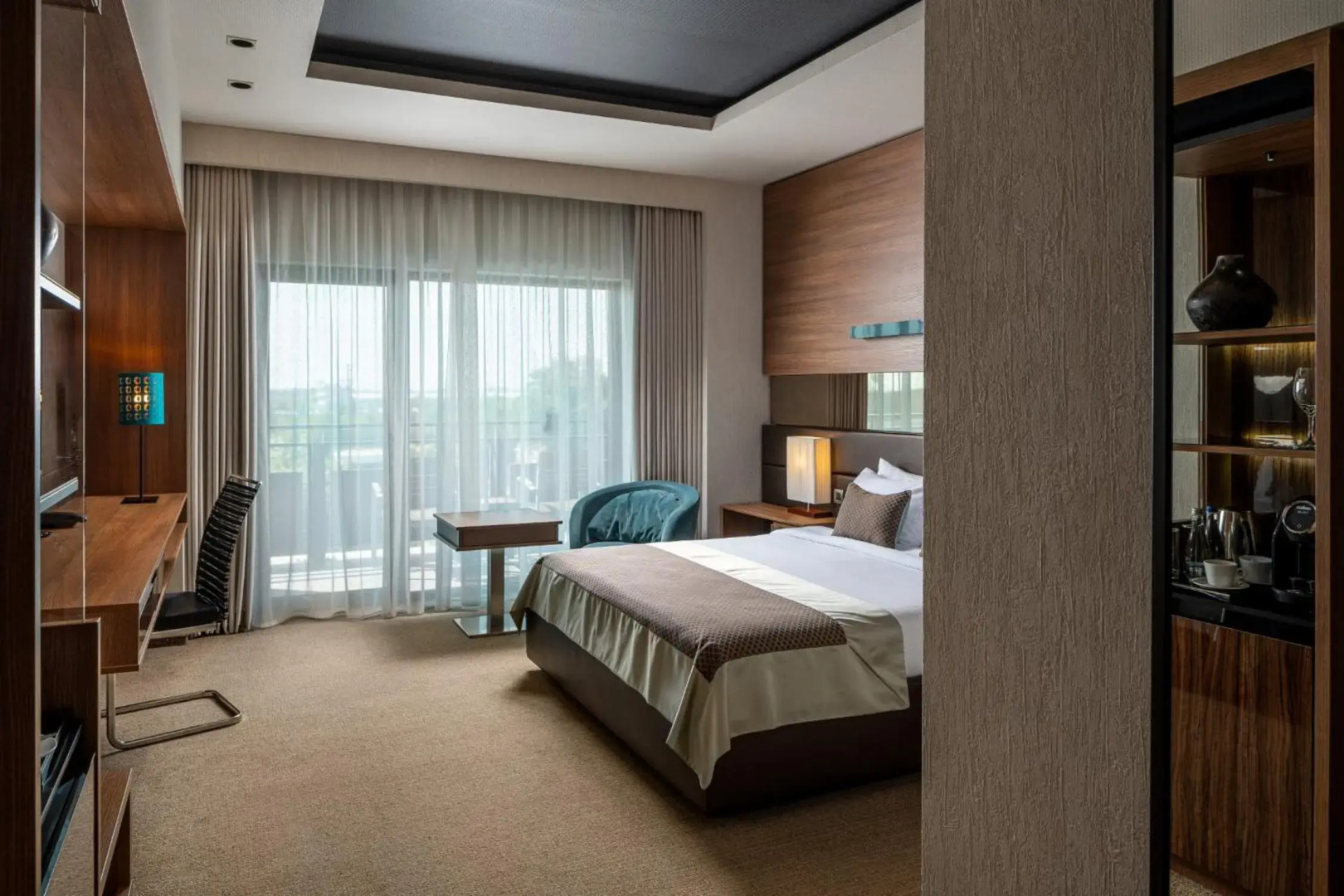 Sky Blue Hotel & Spa