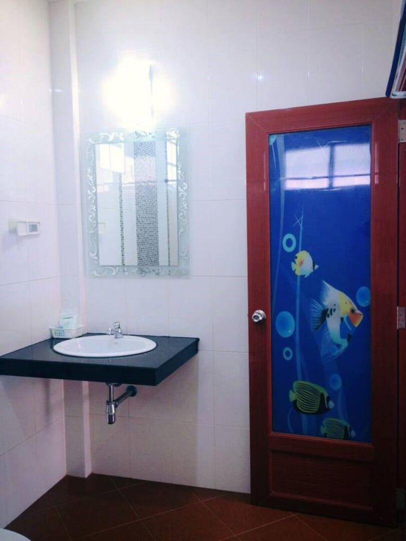 Naris Phuview Resort