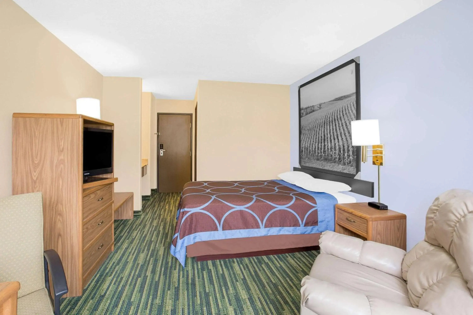 Boarders Inn & Suites by Cobblestone Hotels - Waterloo/Cedar Falls