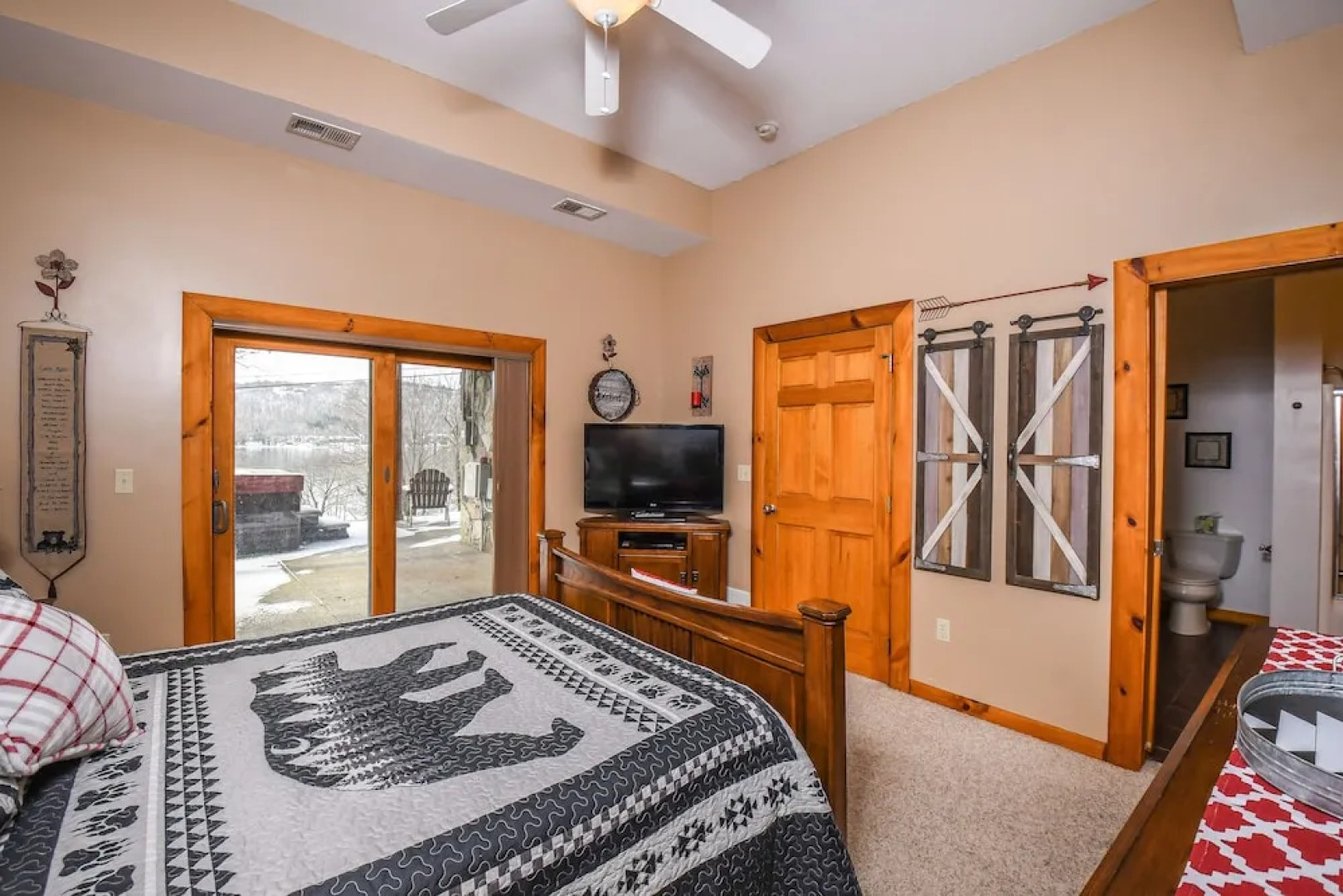 Pinnacle Retreat 5 Bedroom House