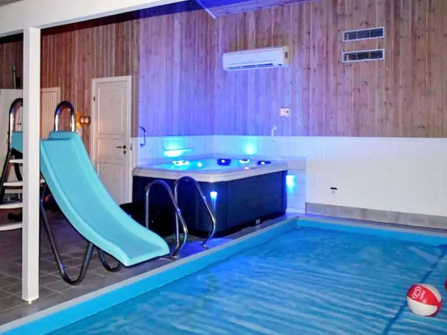 8 Person Holiday Home in Oksbol