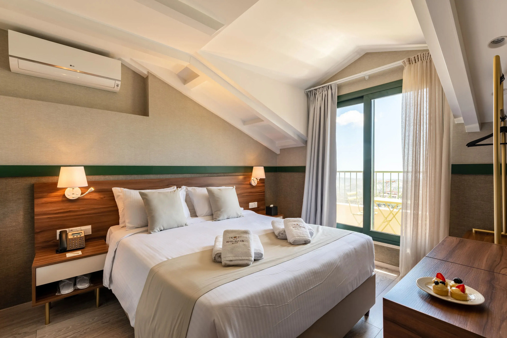 Petit Palais Platres Hotel