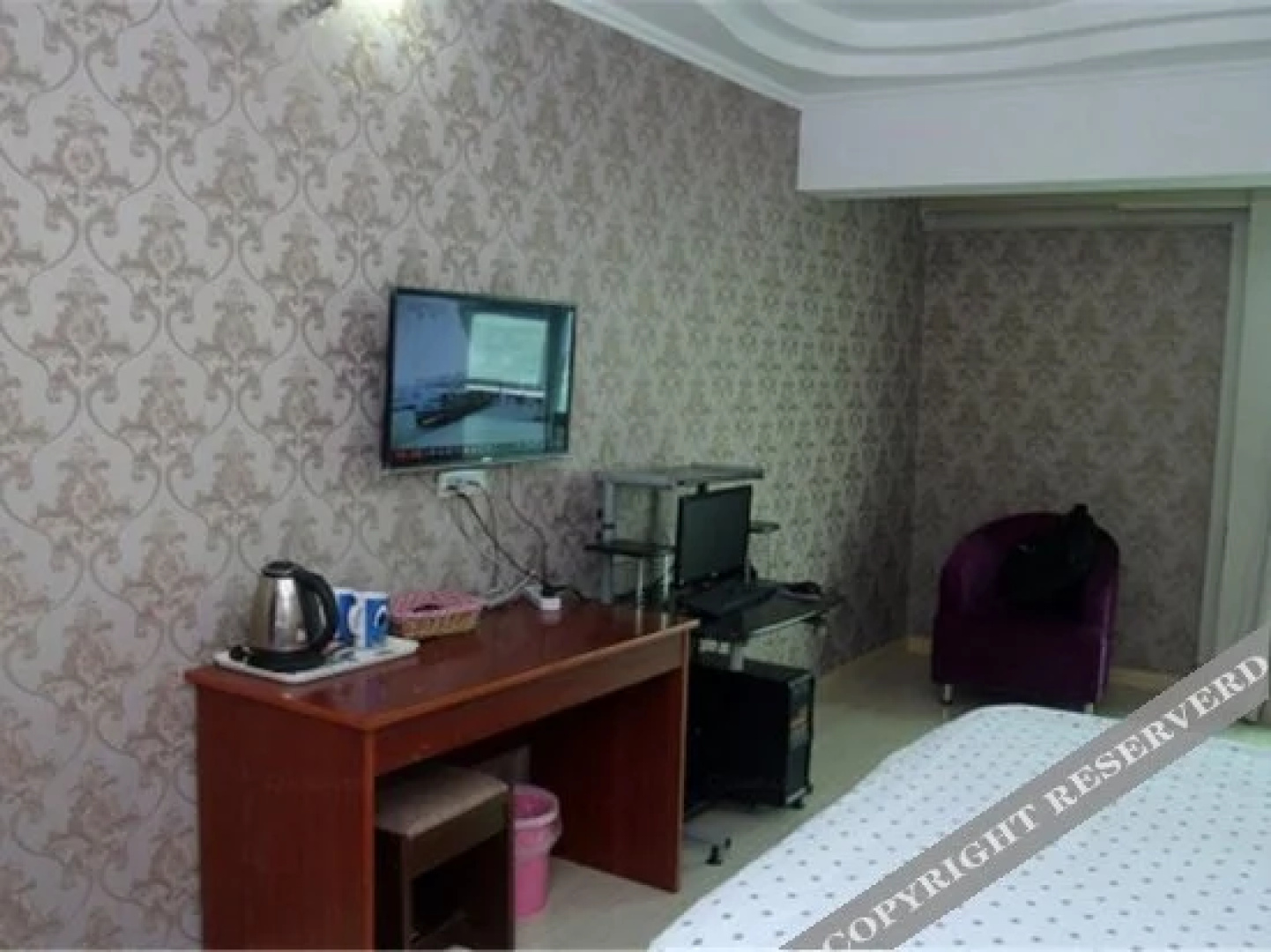 Yijia Express Hotel