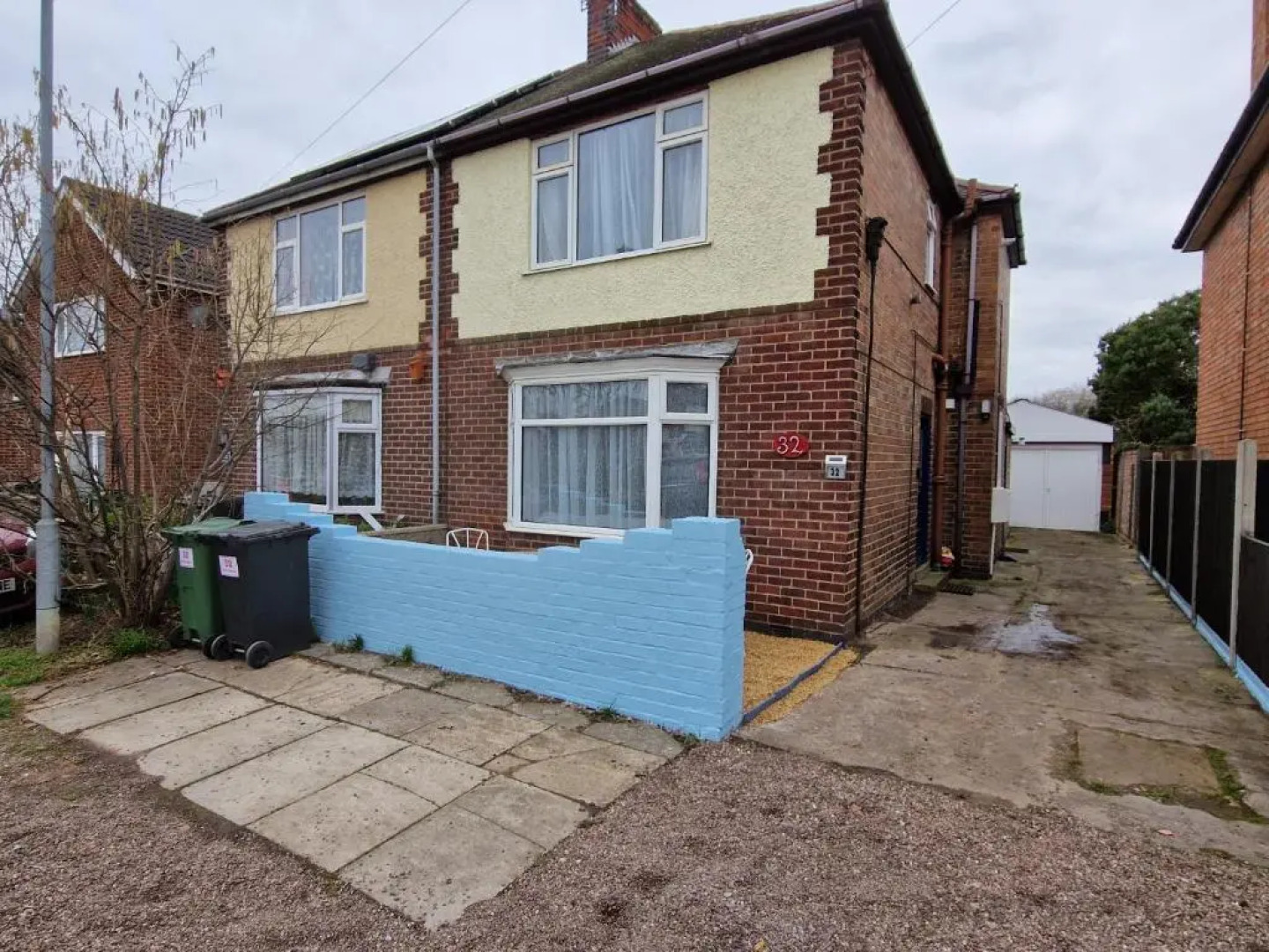 Bob's House quiet retreat in 3 bed house with gym