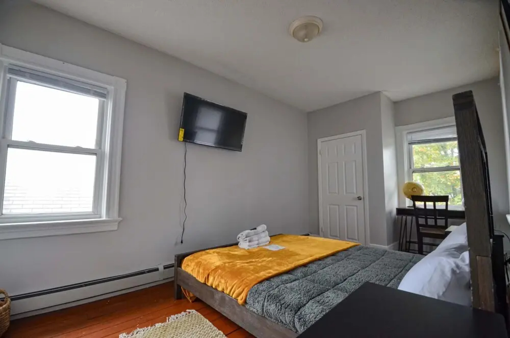 Modern2Bd Apartment
