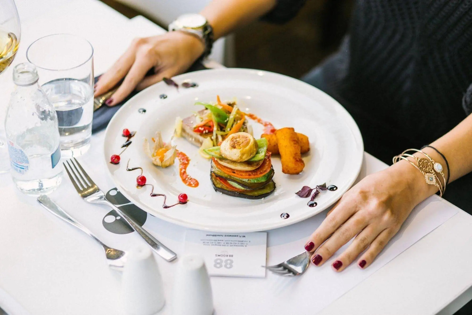 Отель Radisson RED Belgrade