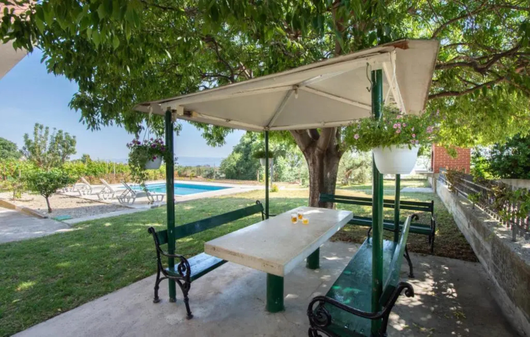 Private House With Pool, sea View and big Garden