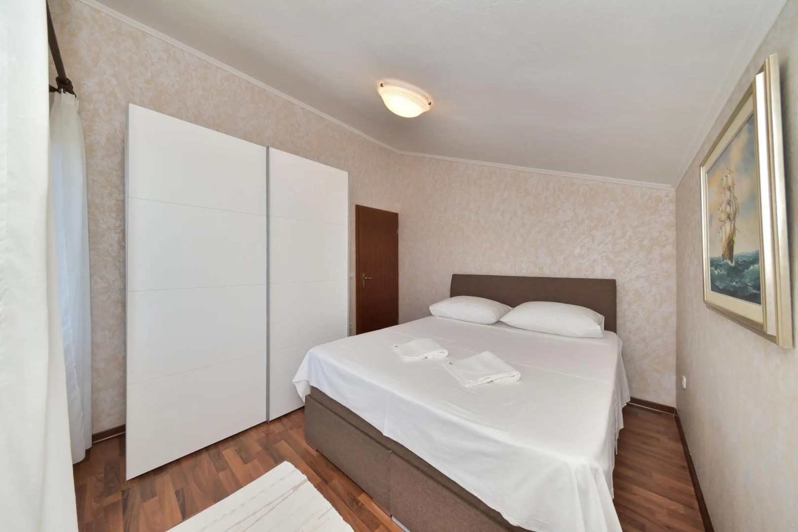 Apartments Medanić