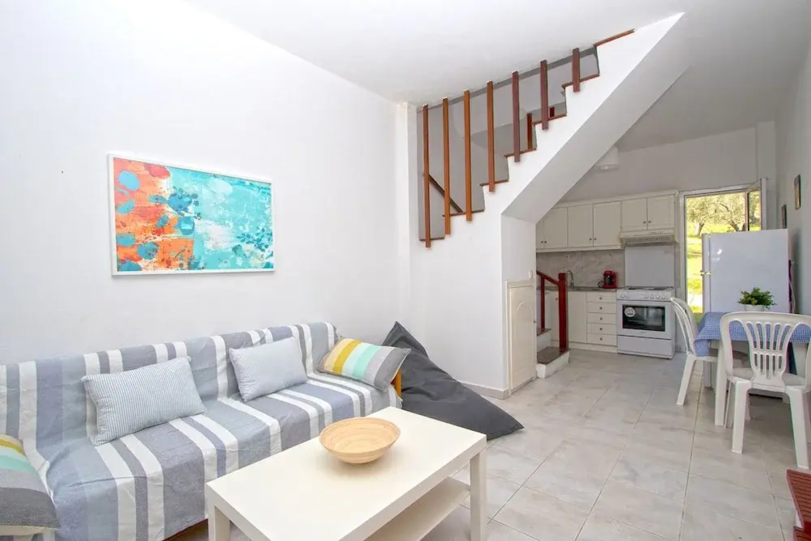 Eva Gior Shared Pool Messonaittes