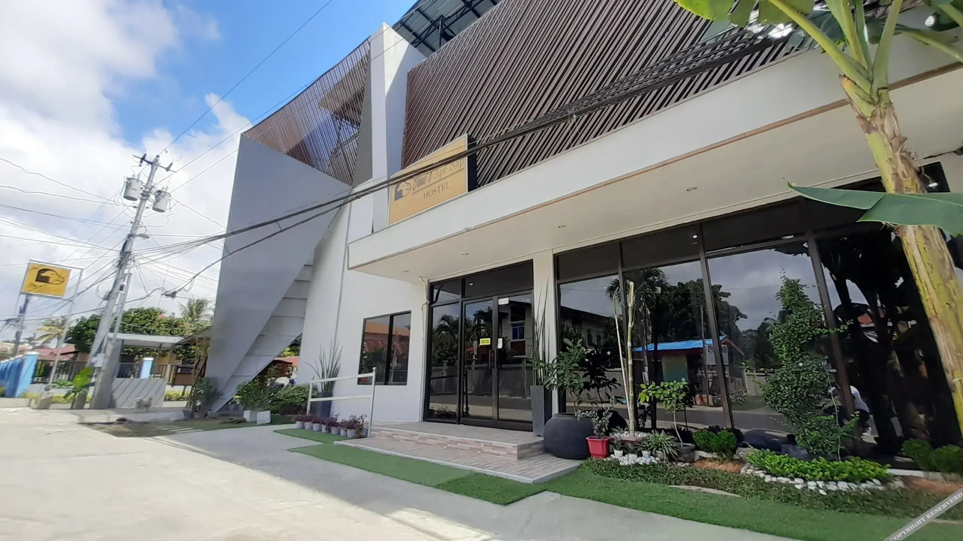 Vines Ape Nap Hostel by OYO Rooms