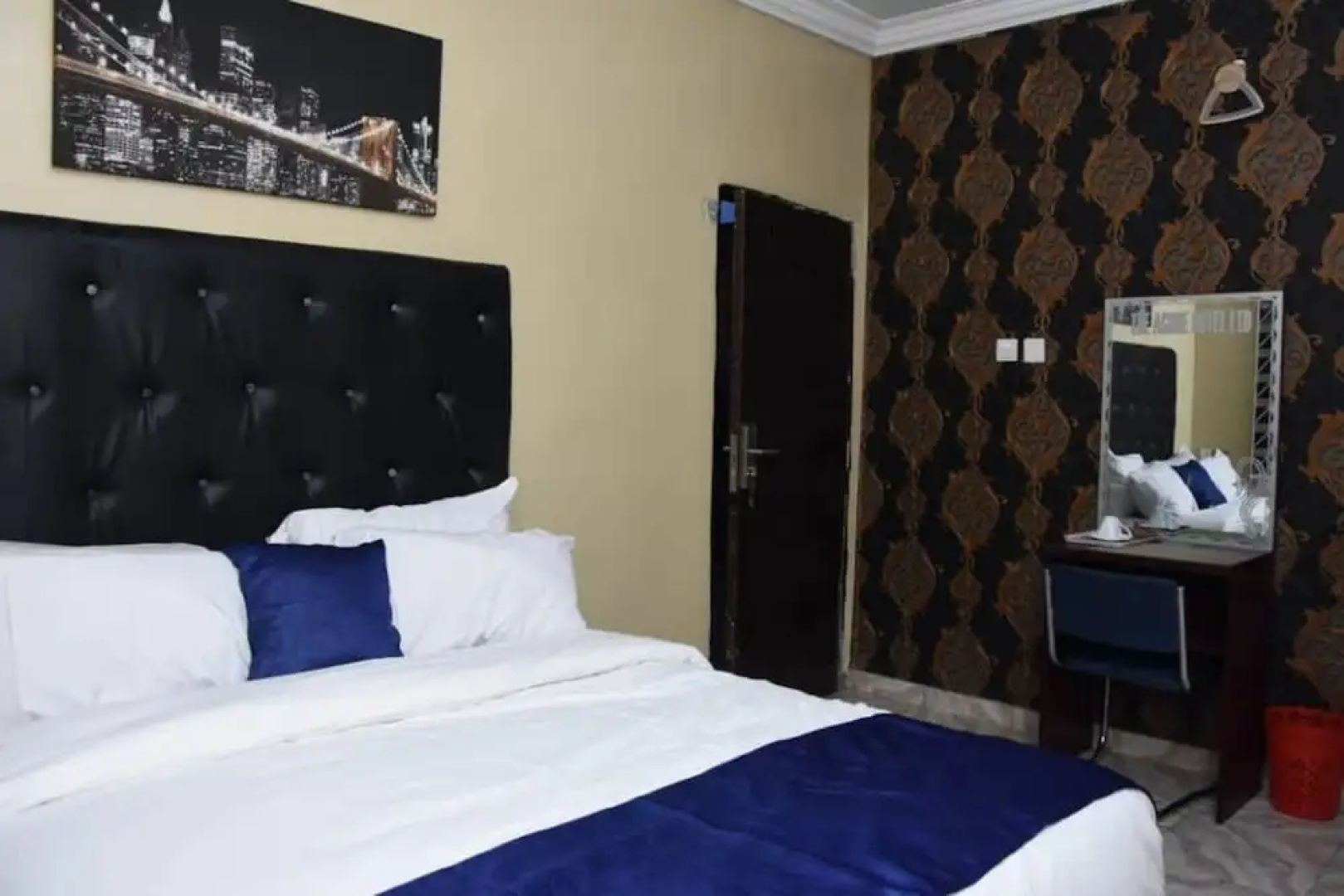 Stunning 3-bed House in Well Secured Estate, Lekki