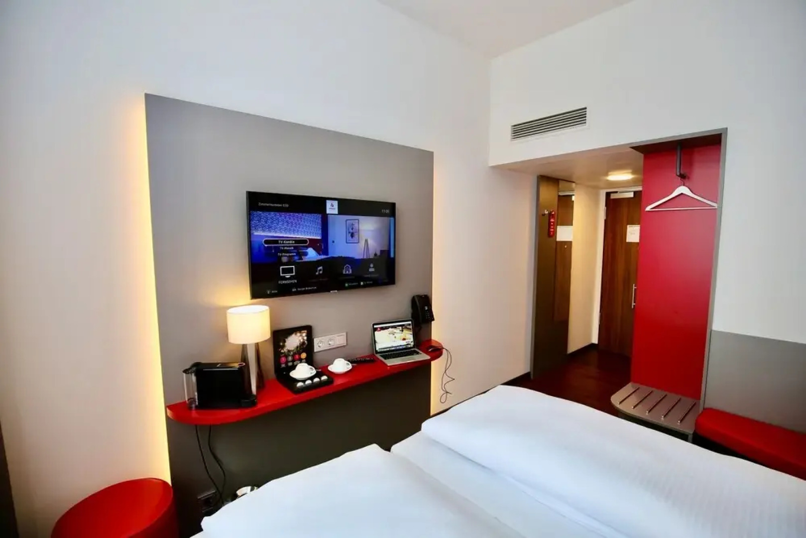 AMEDIA Studios and Living