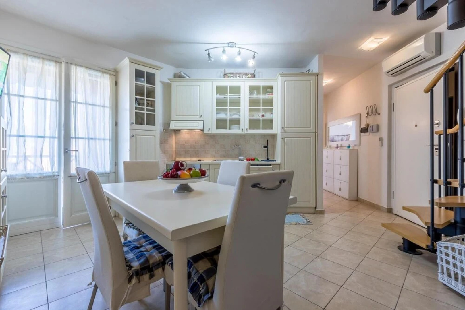 Beatrice 7 15 min From sea Palco C7