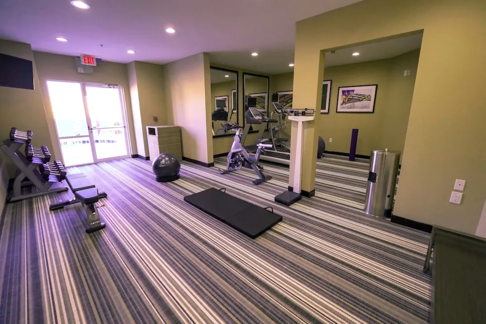 Days Inn and Suites Plano Medical Center Dallas