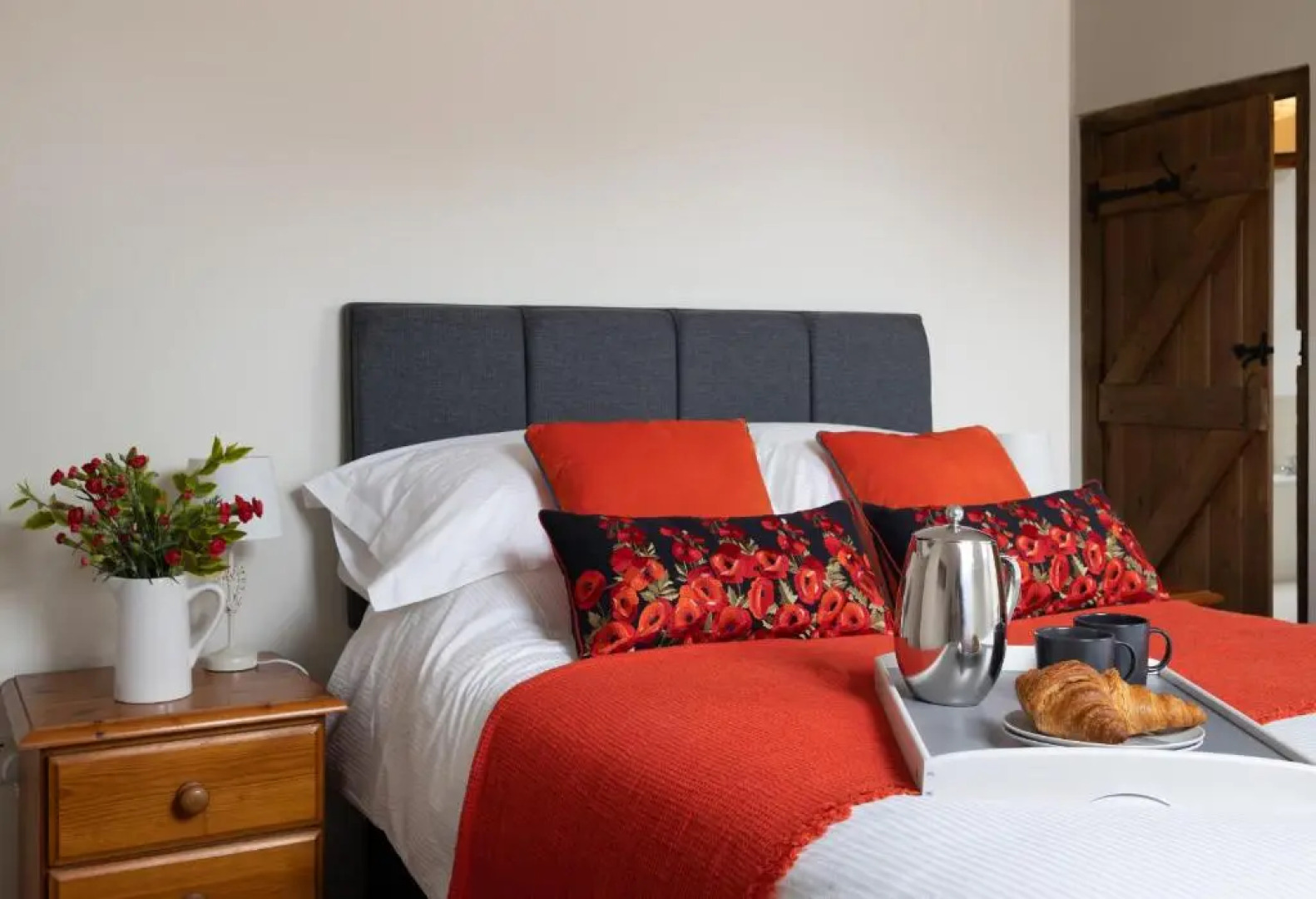 Berry Cottage - 4 Bedroom, Pet-Friendly Cottage Sleeping 8