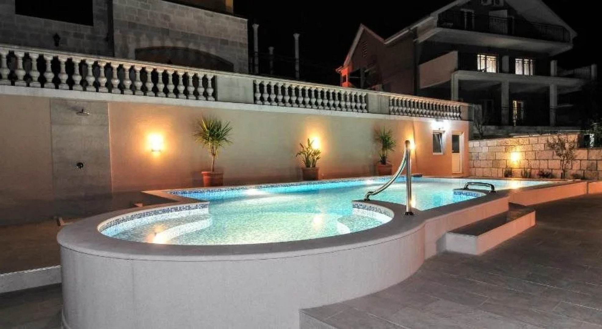 Pontus Luxury Apartments