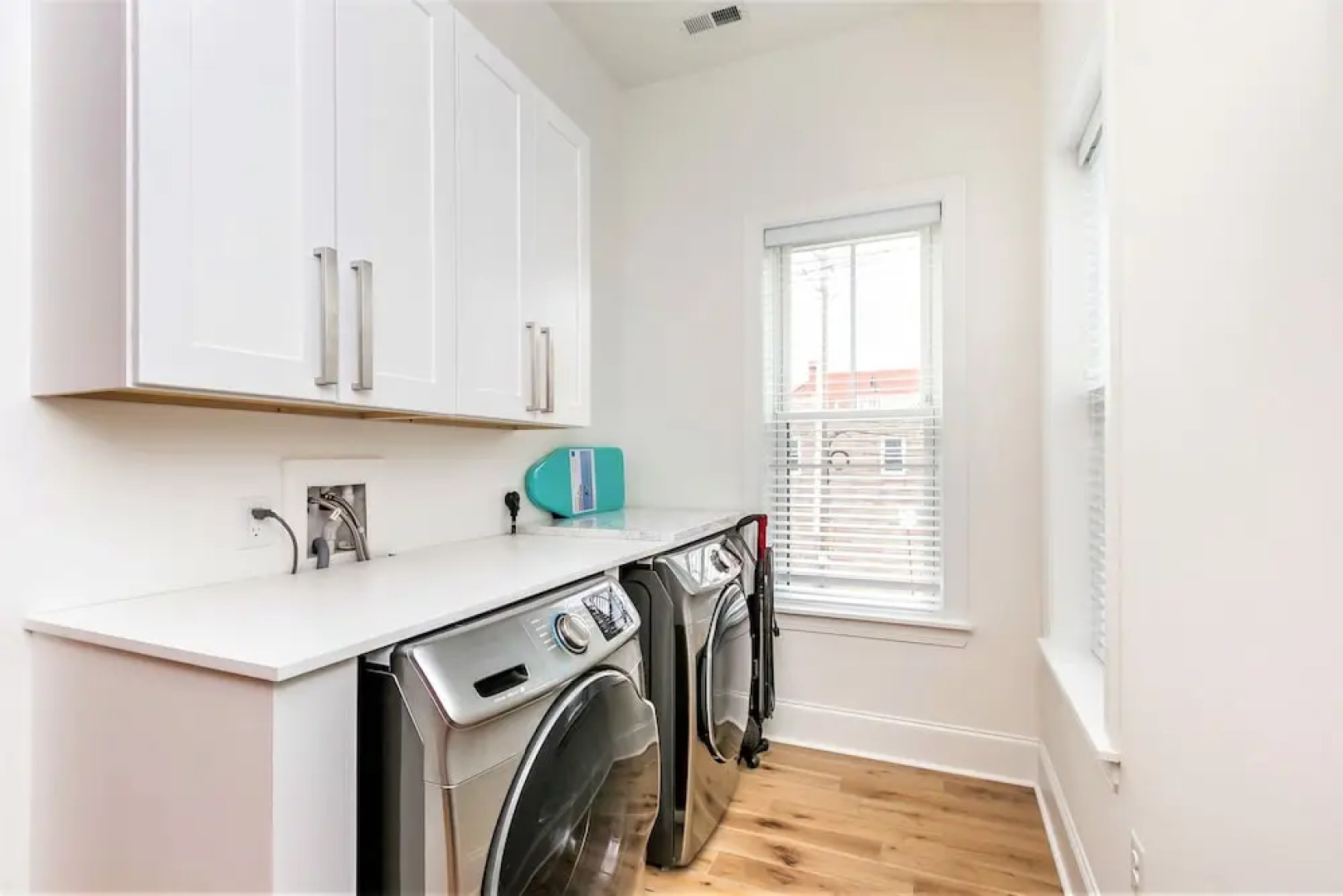 !new! Luxury Home Near Harbor W/rooftop Deck