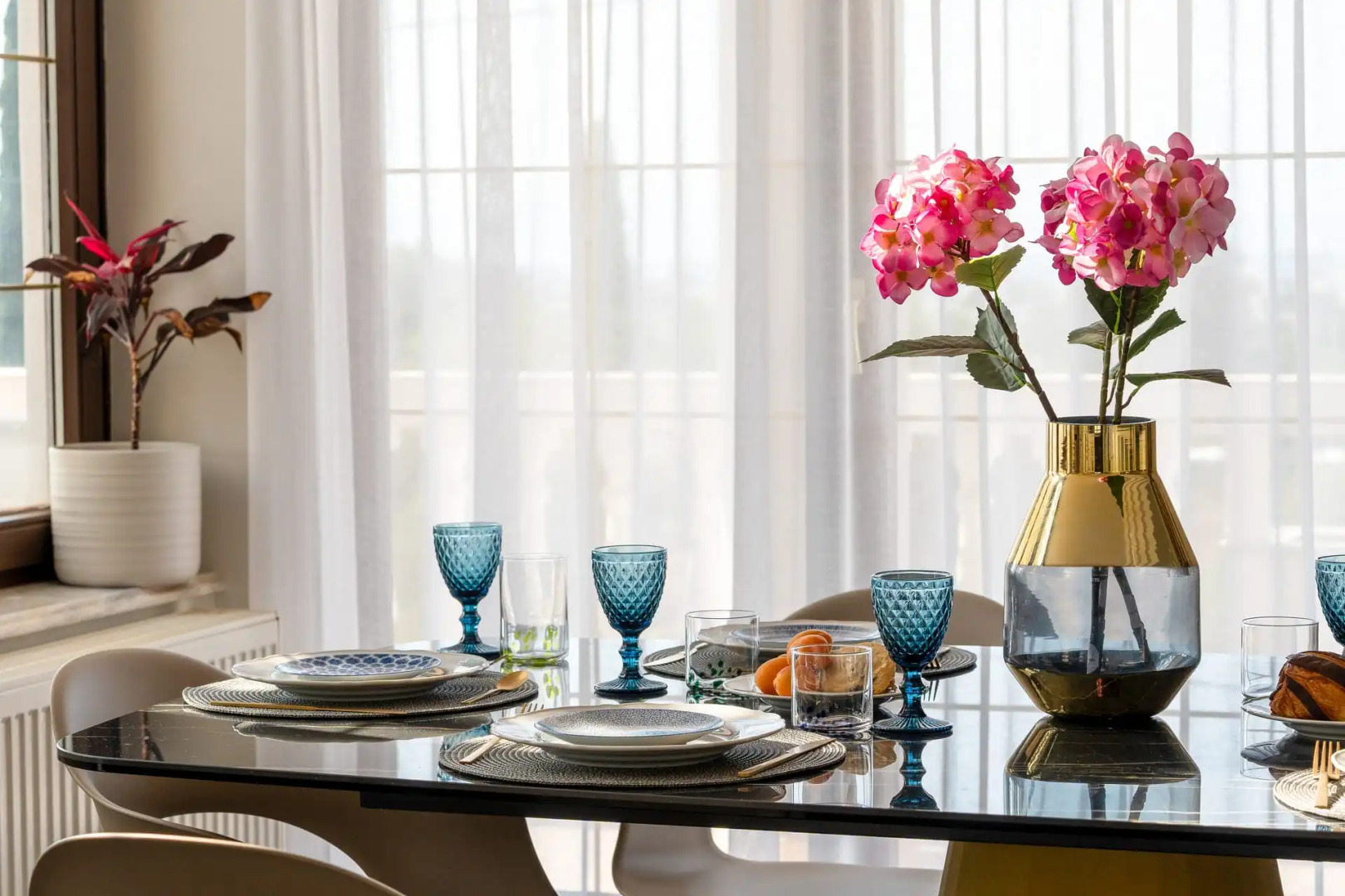 Red Rose Luxury Villa