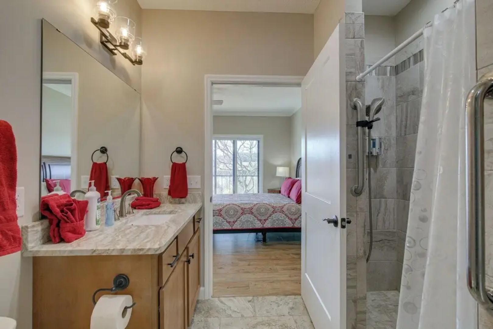 Riverfront Cotter Home: Close to Trout Fishing!