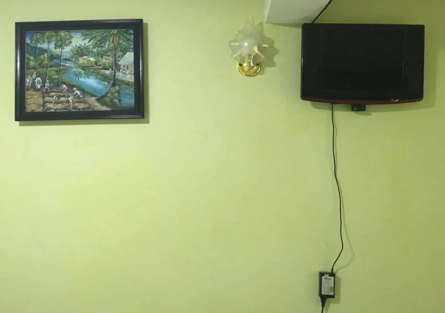 Pra-Tna Guest House and Coffee