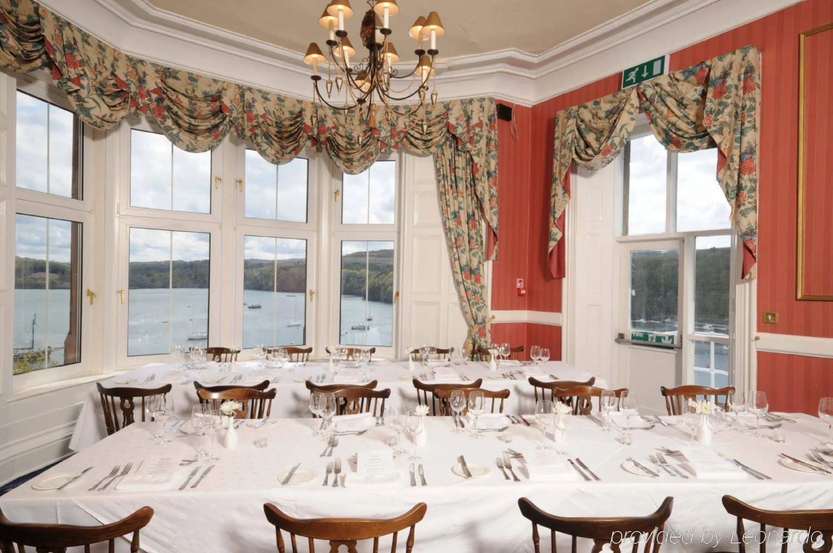 Western Isles Hotel