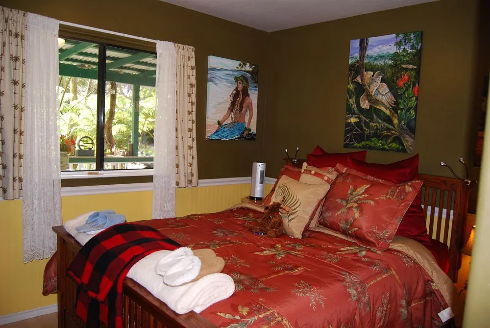 Volcano Artist Cottage