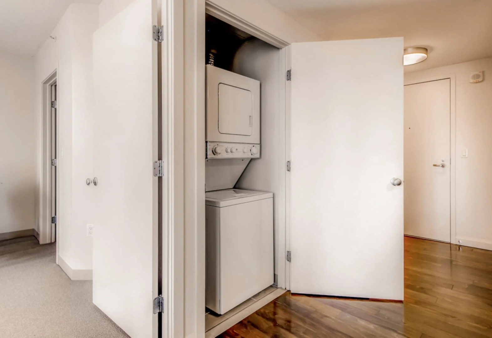 Global Luxury Suites at China Town