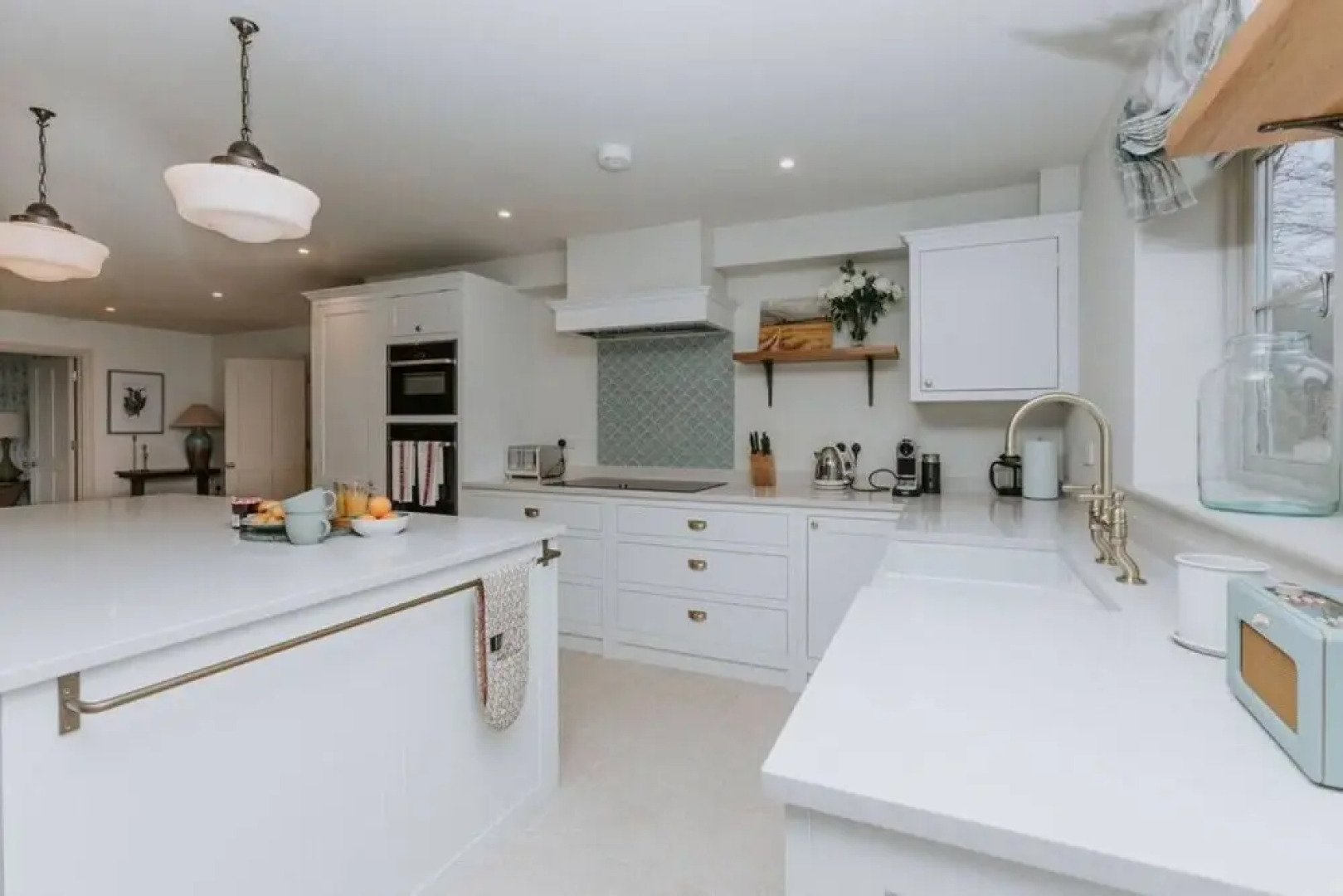 Hayward House Hot Tub Large Garden - From 1100 Per Night